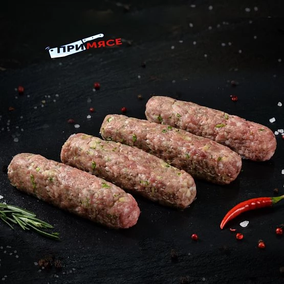 Чевапчичи с чесноком и зеленью из молодого барашка 